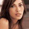Natalie Imbruglia a semnat cu Universal