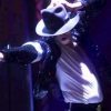 Michael Jackson lasa mostenire 200 de piese noi