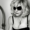 O noua piesa Madonna – “Across the sky”