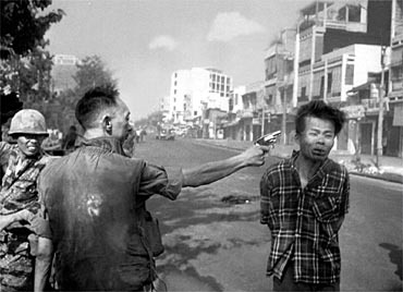 Eddie Adams cadru in Vietnam